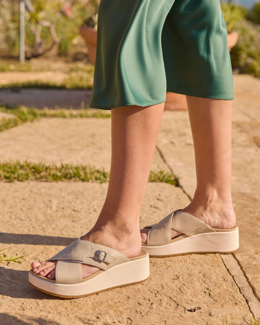 Solstice Cross Slide | ABEO Footwear Online