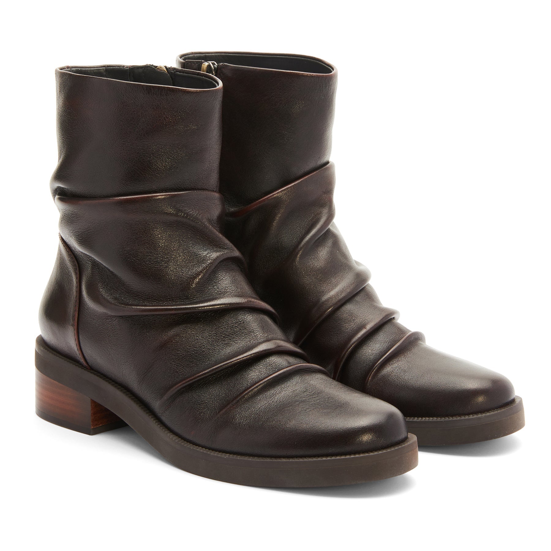Traverse Scrunch | ABEO Footwear Outlet