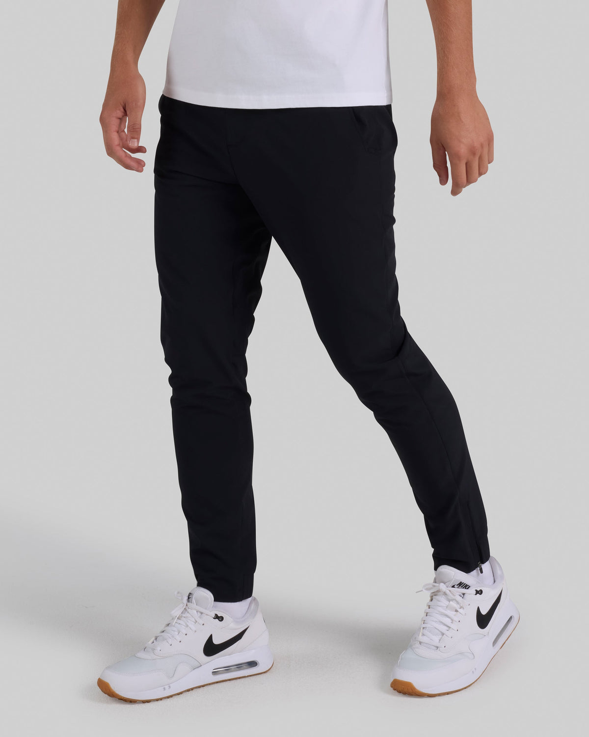 Bad Birdie Men's Hybrid Golf Jogger - Black